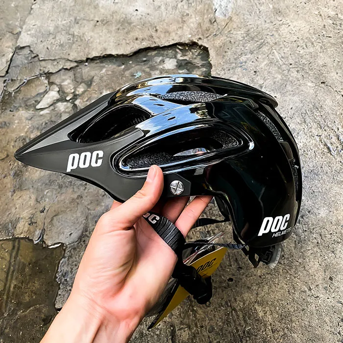 Nón POC P07 Đen Bóng