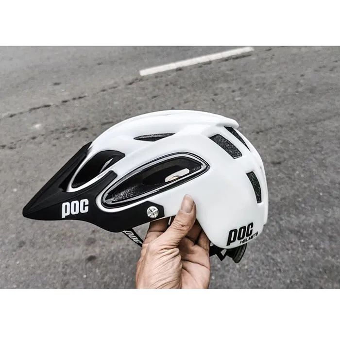 Nón P07 Trắng Bóng