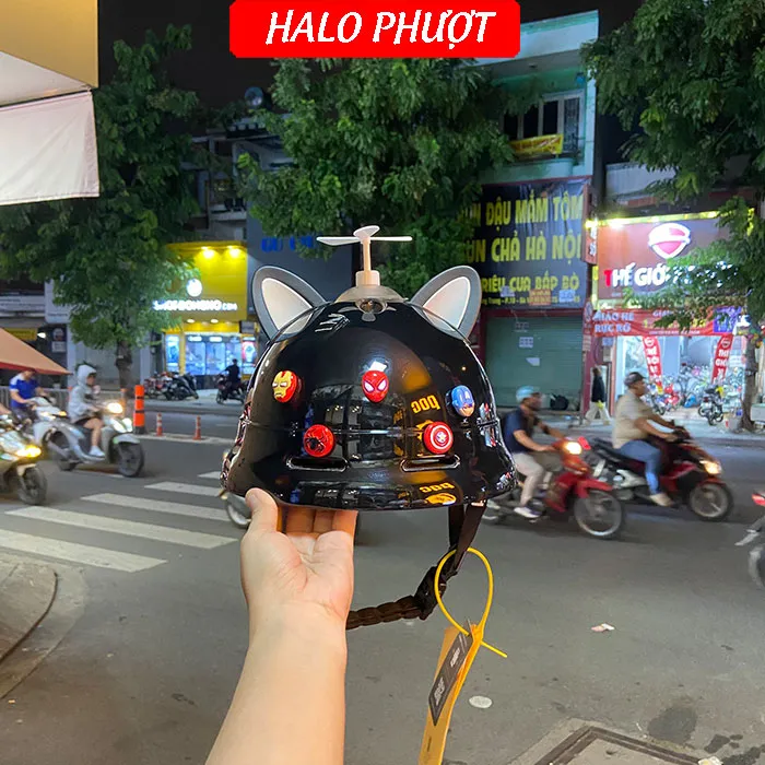 Set 8 CHARM Siêu Nhân 3D kèm keo