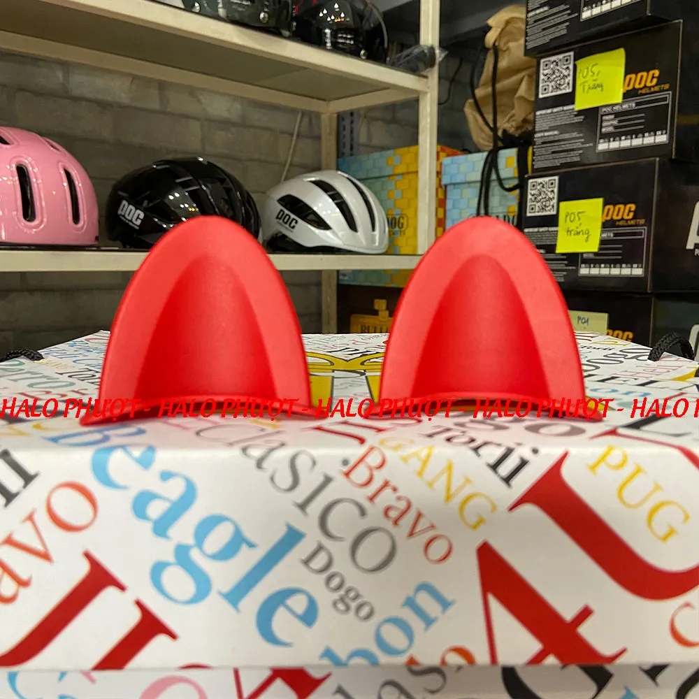 Tai Mèo có đế gắn nón bảo hiểm - Đỏ