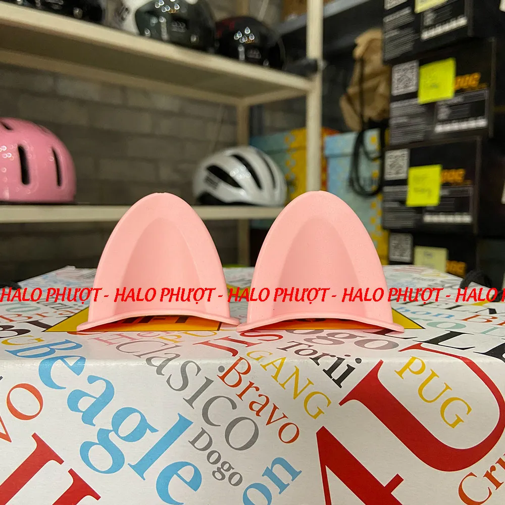 Tai Mèo có đế gắn nón bảo hiểm - Hồng