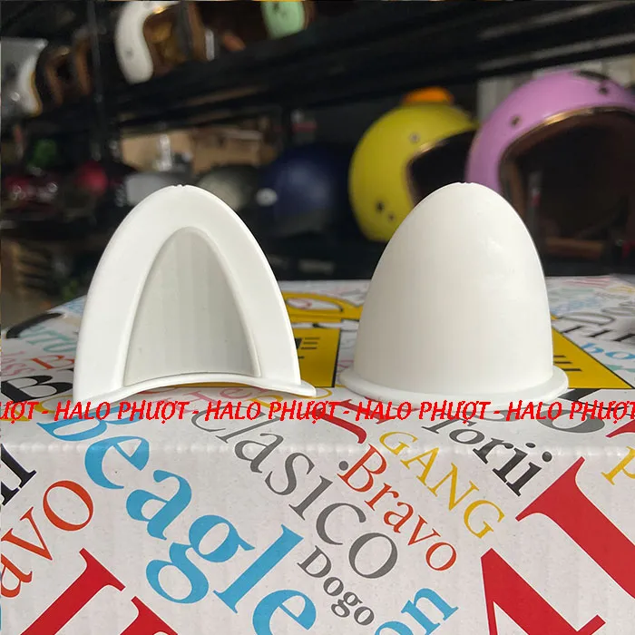 Tai Mèo 2 có đế màu gắn nón bảo hiểm - Trắng Xám