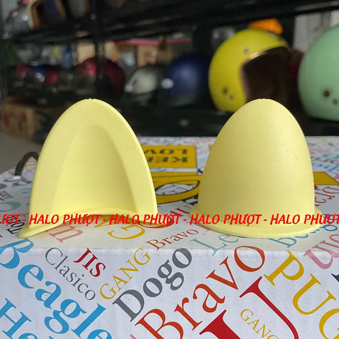 Tai Mèo có đế gắn nón bảo hiểm - Vàng