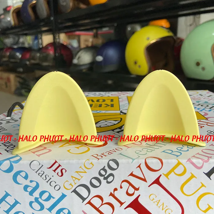 Tai Mèo có đế gắn nón bảo hiểm - Vàng