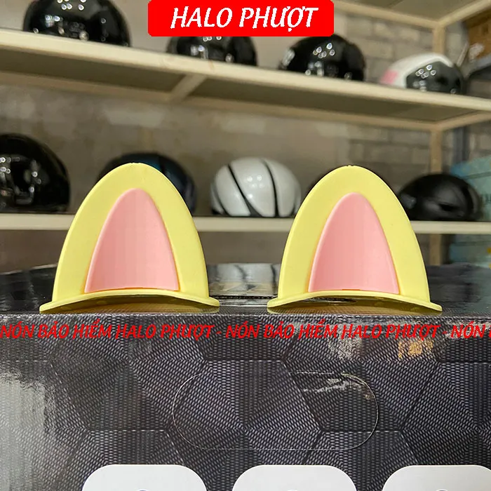 Tai Mèo 2 có đế màu gắn nón bảo hiểm - Vàng Hồng