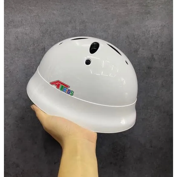 (Full phụ kiện) Mũ Bảo Hiểm Em Bé Tai Bèo Trơn Bóng AT Chính Hãng Trắng Bóng