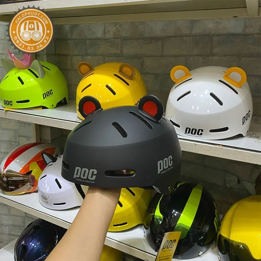  Tai Gấu Nón Bảo Hiểm - Đen Đỏ