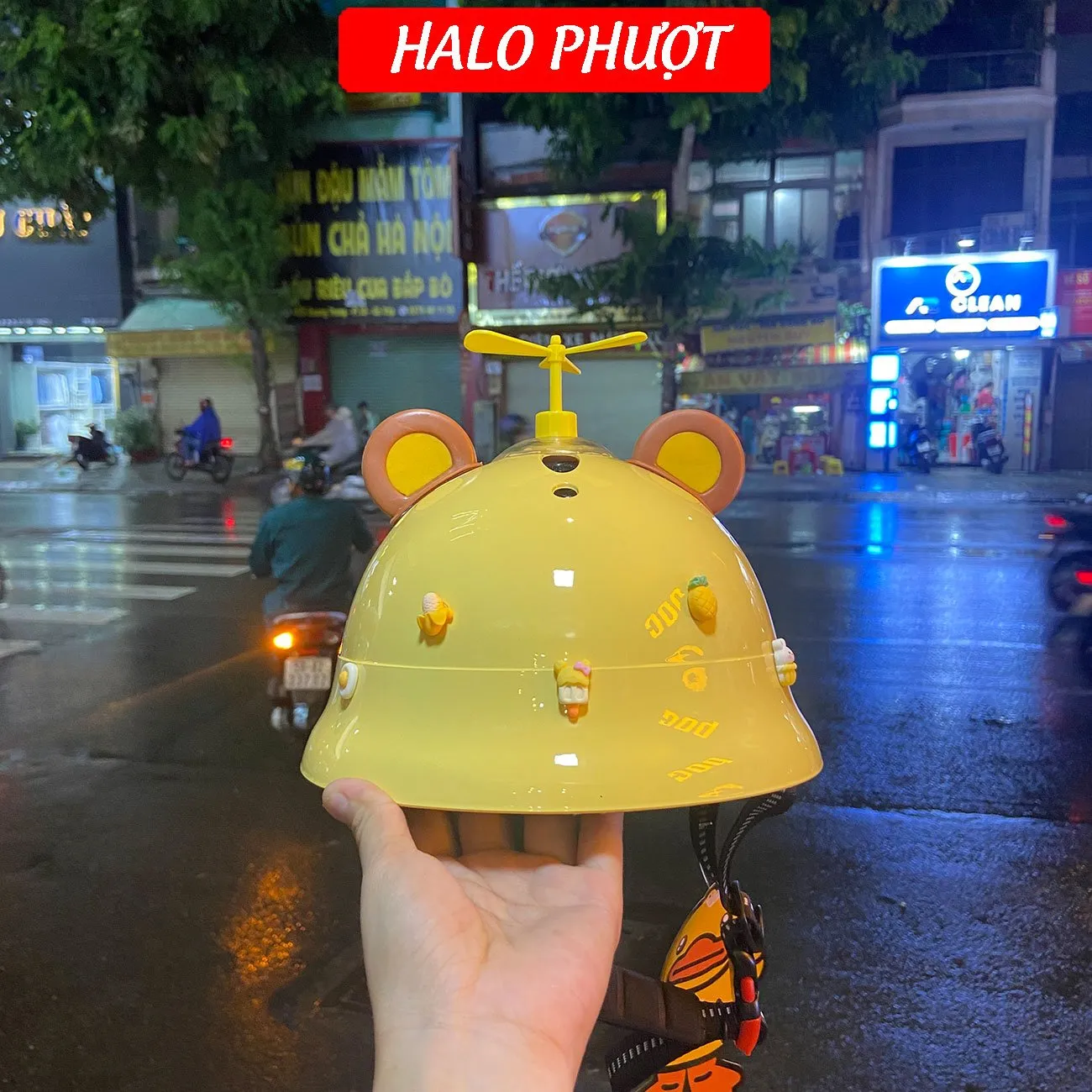 (Full phụ kiện) Mũ Bảo Hiểm Em Bé Tai Bèo Trơn Bóng AT Chính Hãng Vàng Bóng